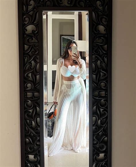 Confident Big Boobed Moms Inspire Change