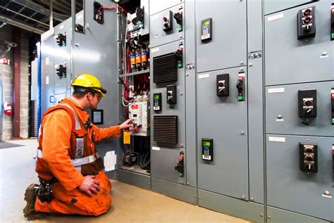 Top Tips for Hiring the Best Commercial Electrician Near You