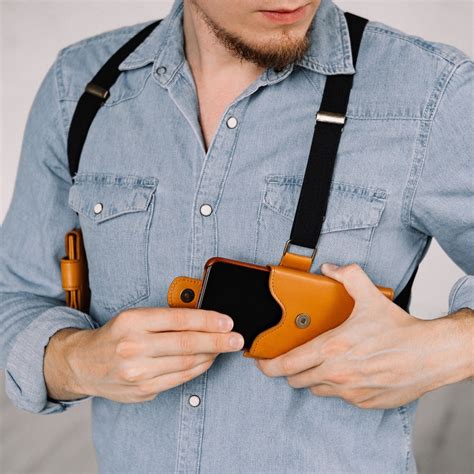 Holster Telephone: Stylish, Secure, Discreet