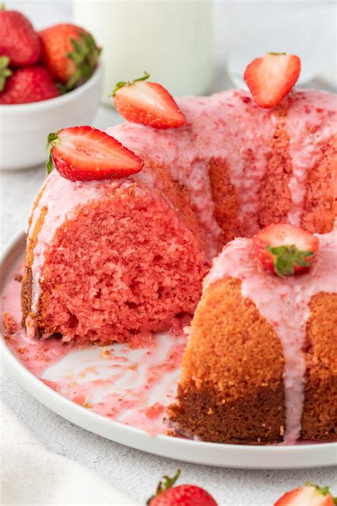 Strawberry Bundt Cake Recipe: Ultimate Delight